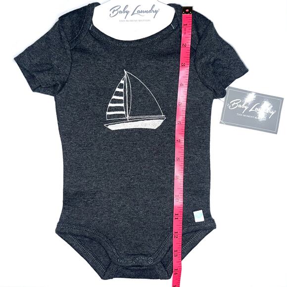 NWT Baby Laundry Grey Sailboat Baby Bodysuit Size 3-6M - Picture 8 of 8